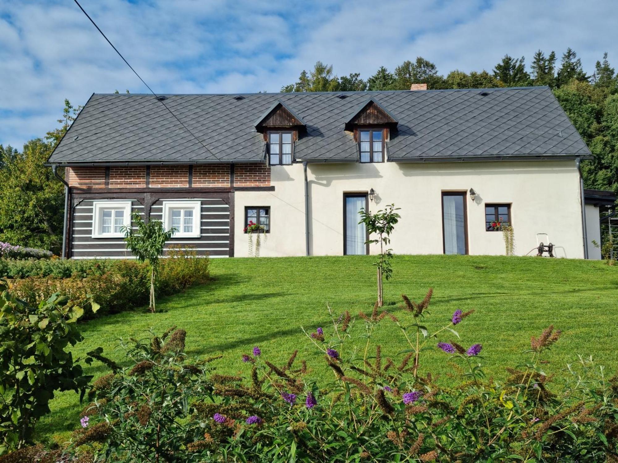 Luxusni Apartman S Krbem - Kunraticke Svycarsko Kunratice  Ngoại thất bức ảnh